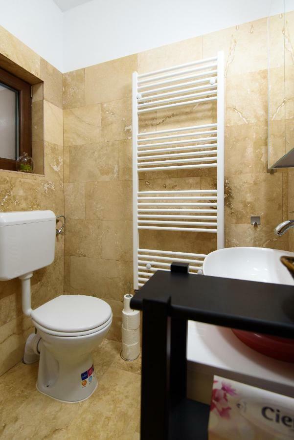 Apartament Daly 1 *