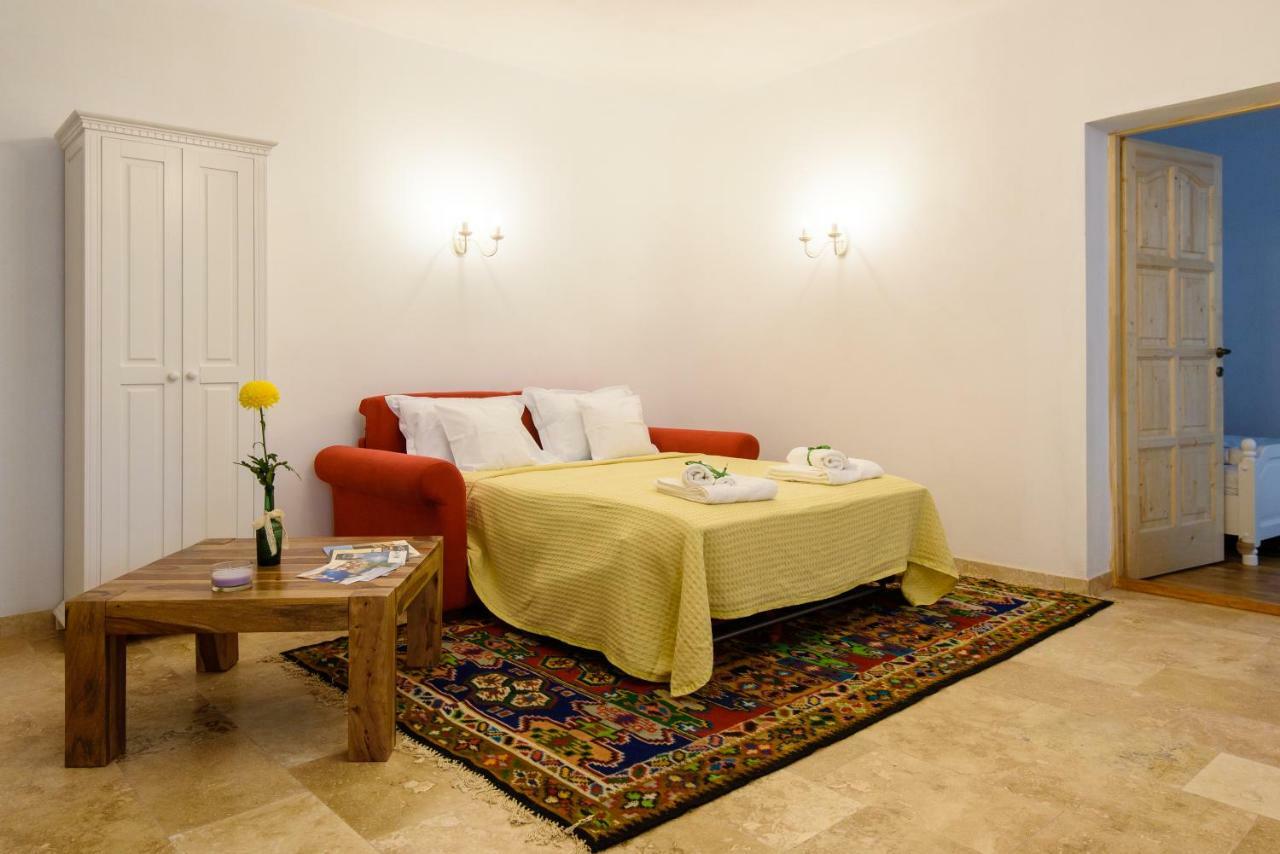 Daly 1 Apartament *