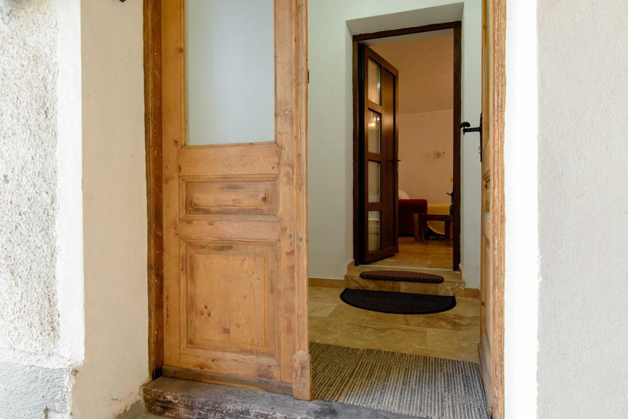 Daly 1 Apartament